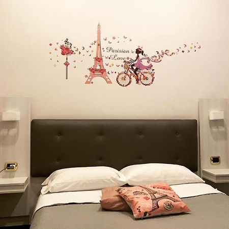Ania Hotels Неаполь Екстер'єр фото