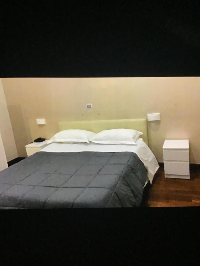 Ania Hotels Неаполь Екстер'єр фото