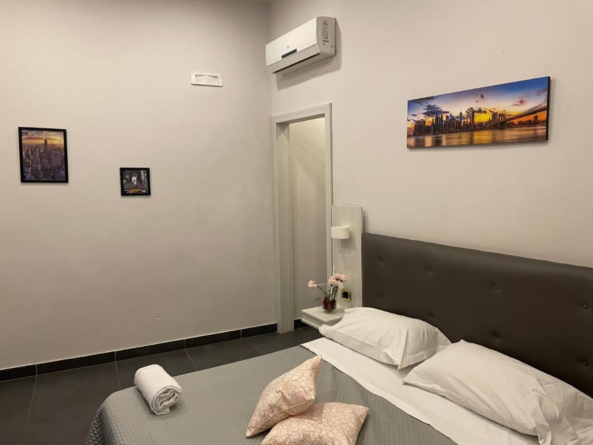Ania Hotels Неаполь Екстер'єр фото