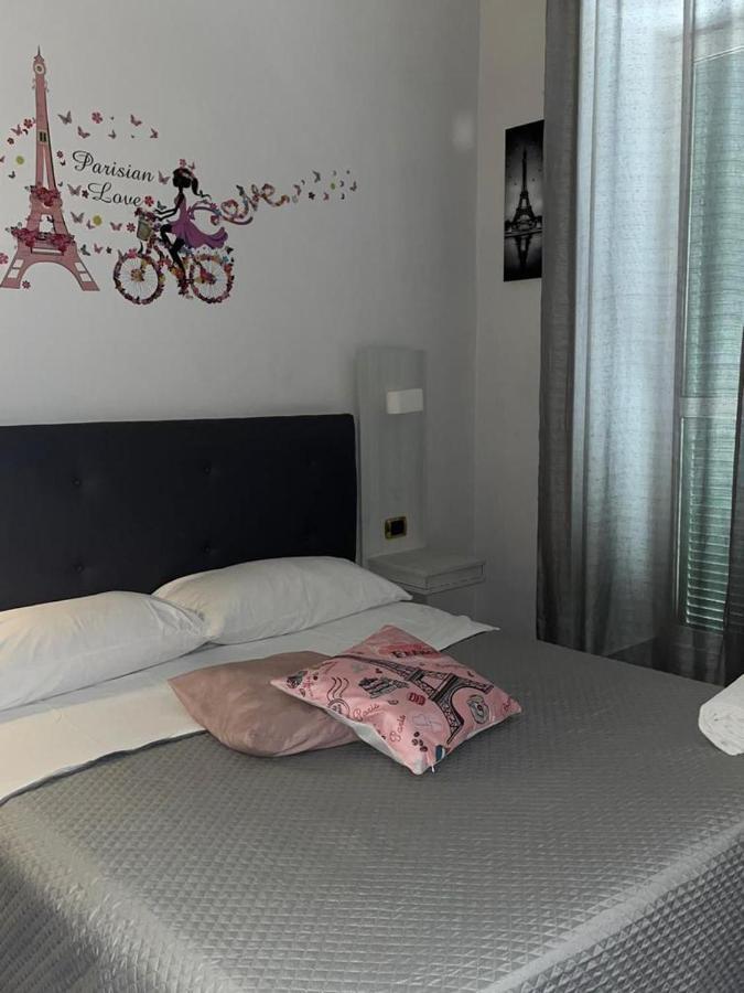 Ania Hotels Неаполь Екстер'єр фото